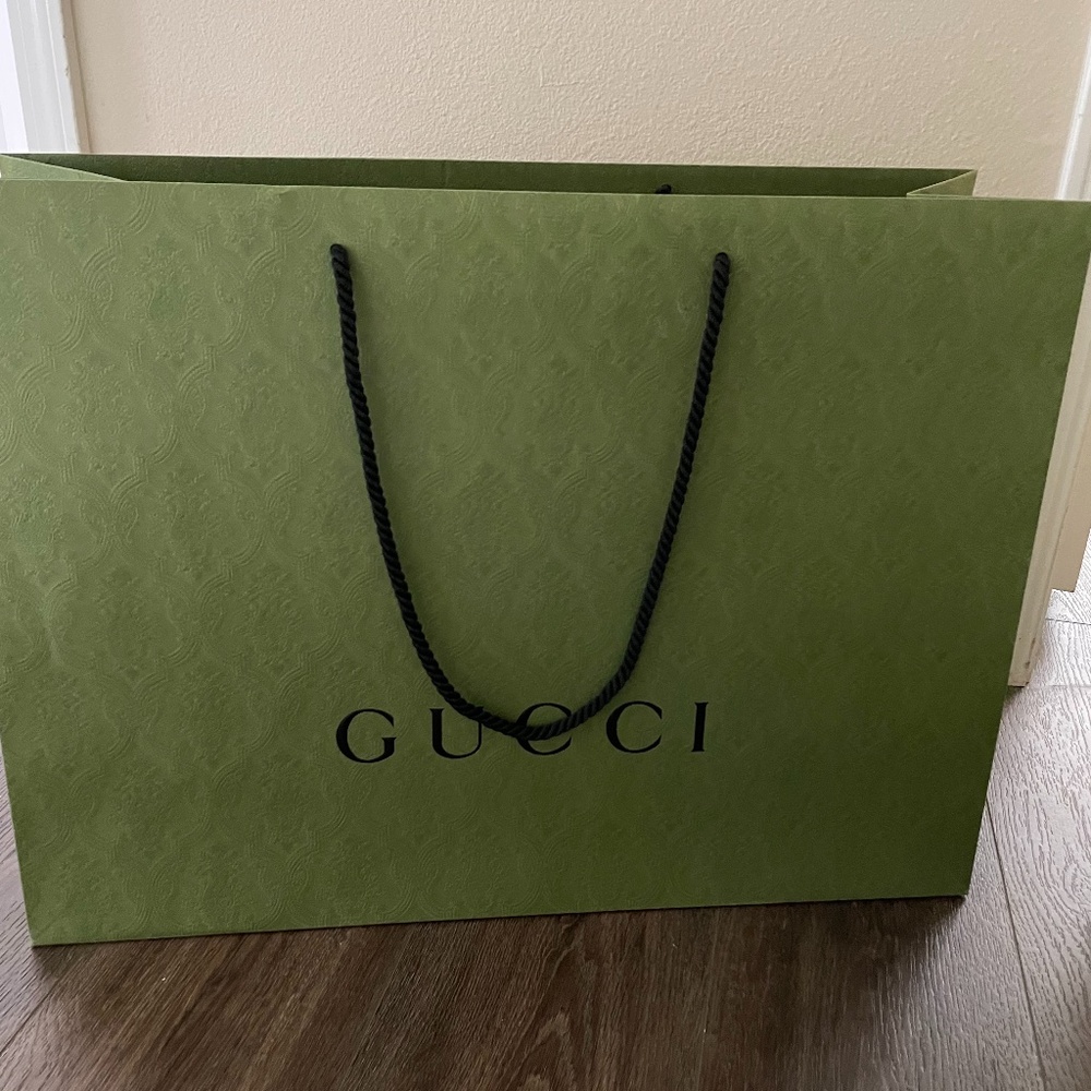 Authentic large Gucci bag with matching gift tissue